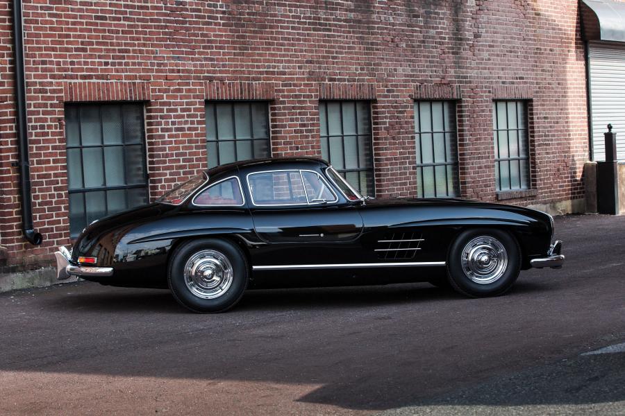  Mercedes-Benz 300 SL 1957 года  (фото 8 из 59)